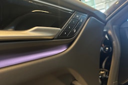 musta Porsche Macan 2025 kuva 12.