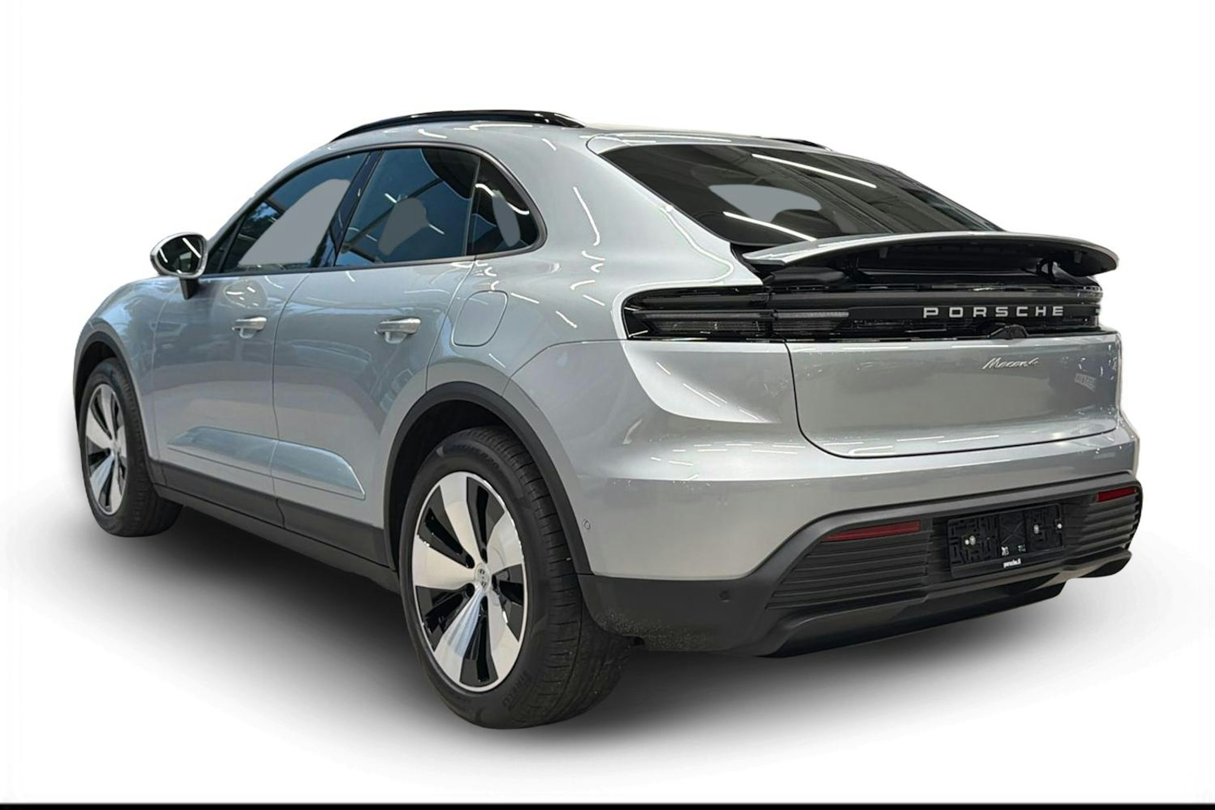 harmaa Porsche Macan 2025 kuva 2.
