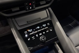 harmaa Porsche Macan 2025 kuva 14.