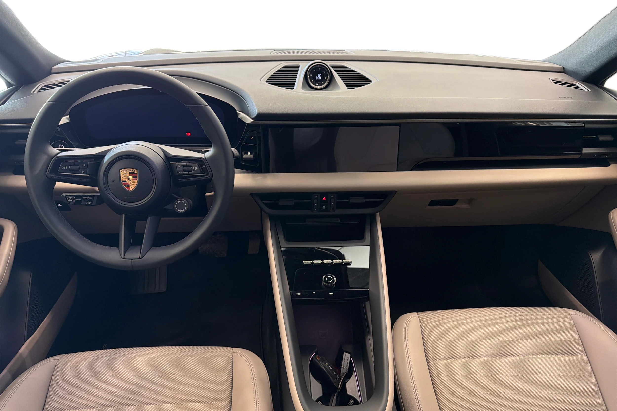 musta Porsche Macan 2025 kuva 8.