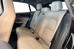 musta Porsche Macan 2025 kuva 9.