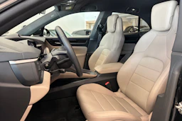 musta Porsche Macan 2025 kuva 11.