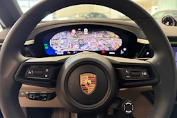 musta Porsche Macan 2025 kuva 17.