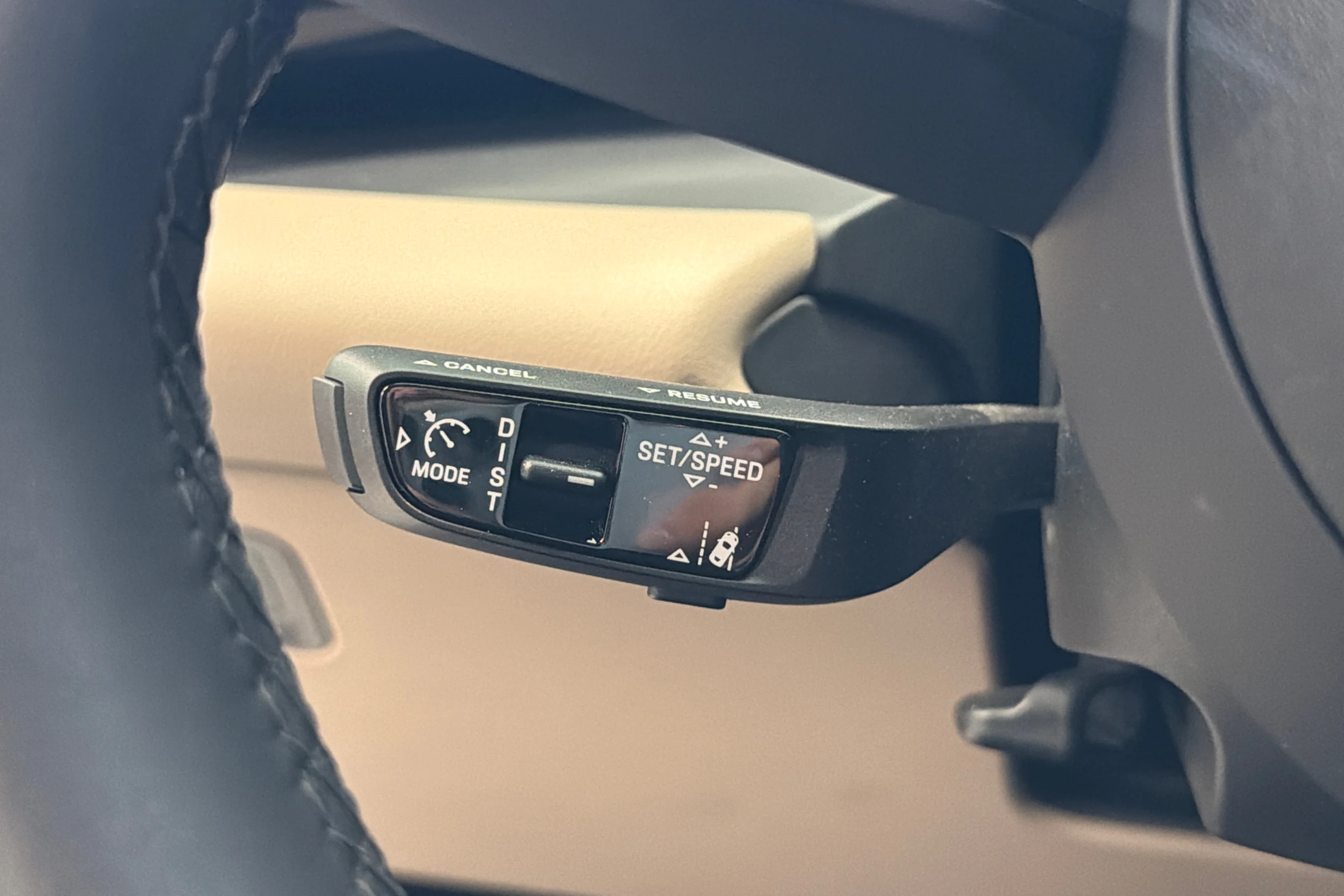 musta Porsche Macan 2025 kuva 18.