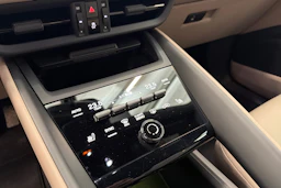 musta Porsche Macan 2025 kuva 20.