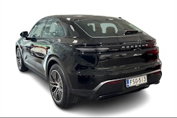musta Porsche Macan 2025 kuva 2.