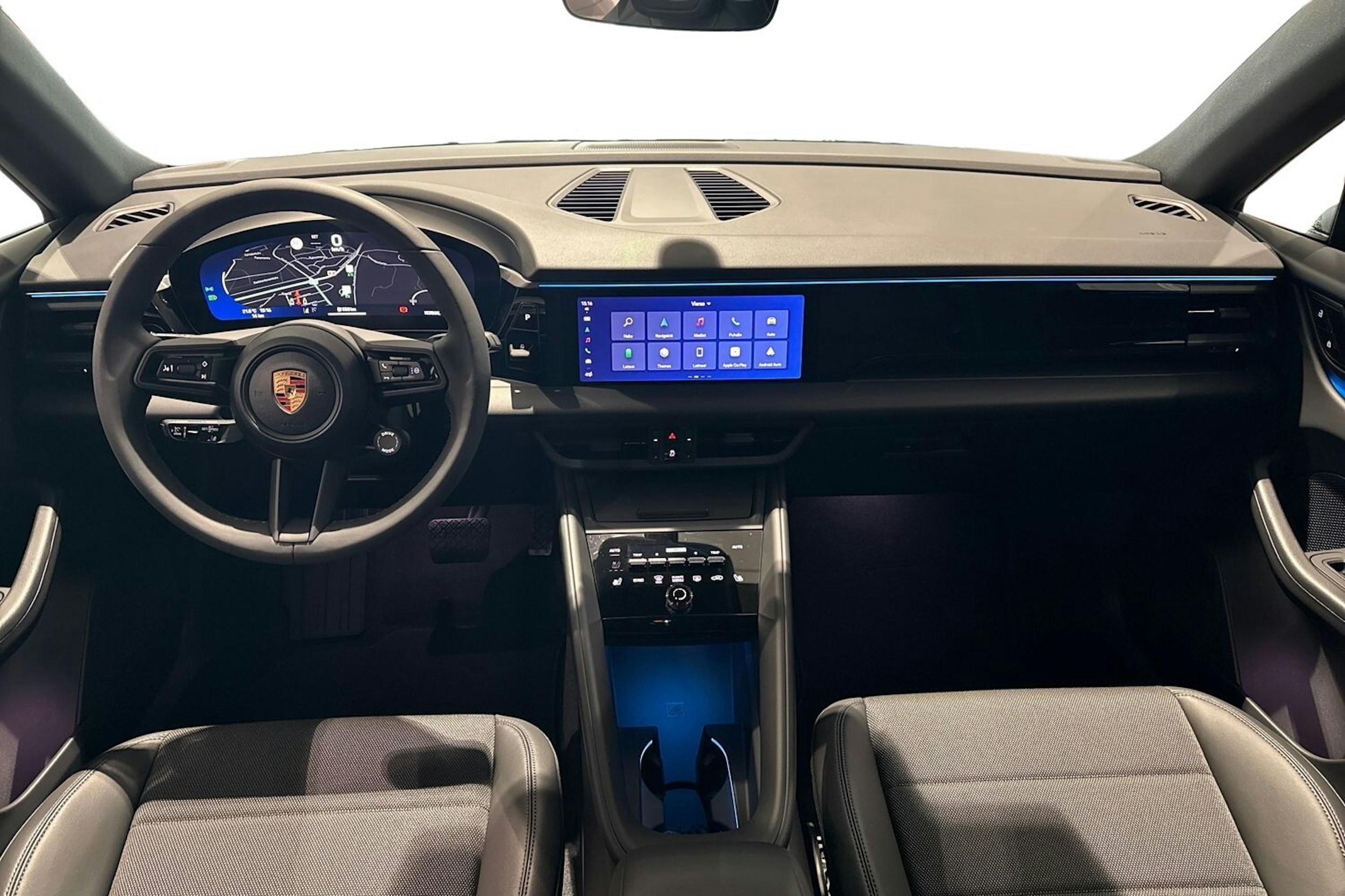 musta Porsche Macan 2025 kuva 7.