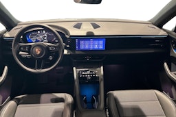 musta Porsche Macan 2025 kuva 7.