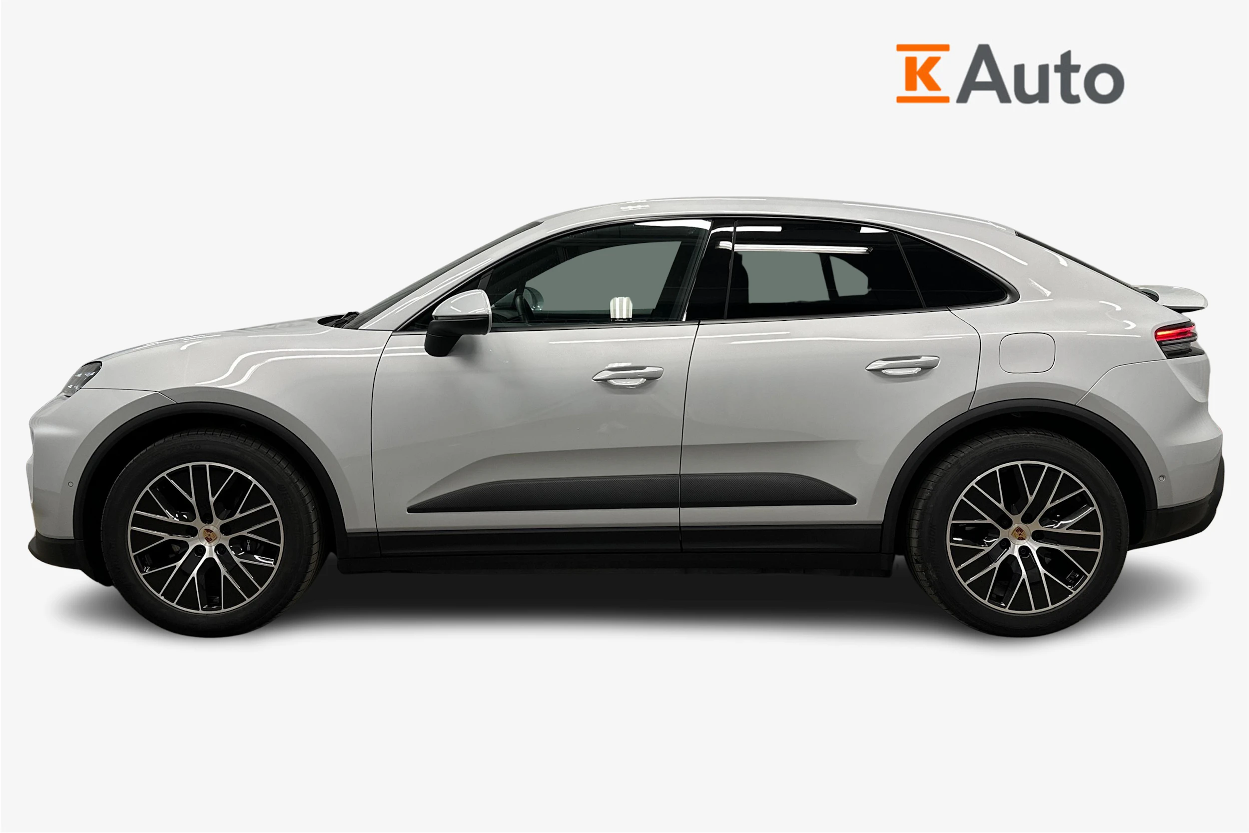 harmaa Porsche Macan 2025 kuva 5.