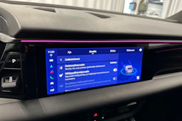 harmaa Porsche Macan 2025 kuva 18.