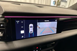 harmaa Porsche Macan 2025 kuva 20.