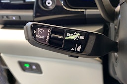 met. vihreä Porsche Macan 2025 kuva 11.