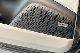 met. vihreä Porsche Macan 2025 kuva 12.