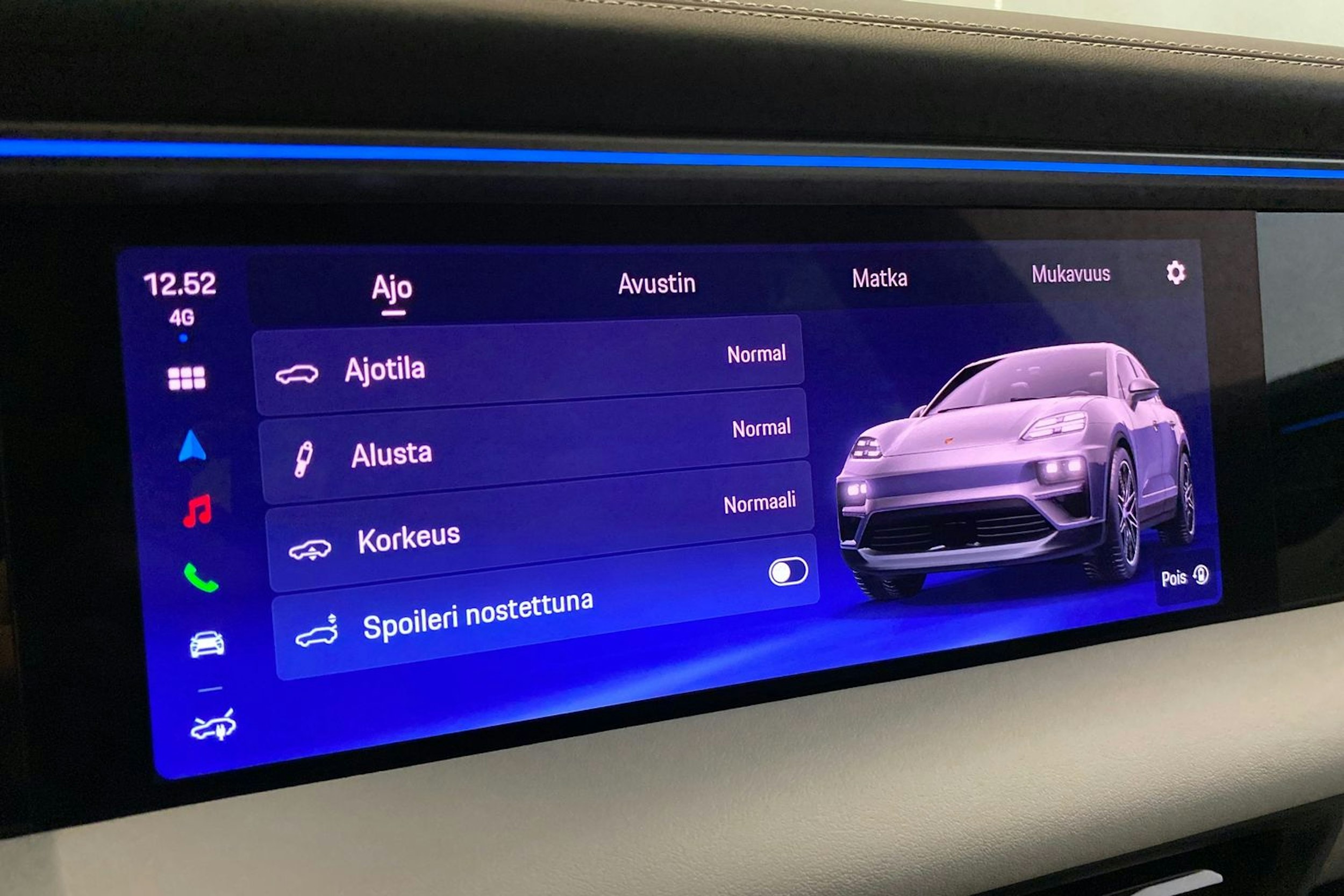 met. vihreä Porsche Macan 2025 kuva 15.