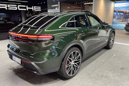 vihreä Porsche Macan 2025 kuva 9.