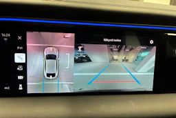 vihreä Porsche Macan 2025 kuva 18.