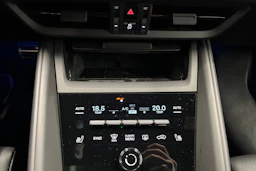 vihreä Porsche Macan 2025 kuva 20.