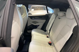 vihreä Porsche Macan 2025 kuva 9.