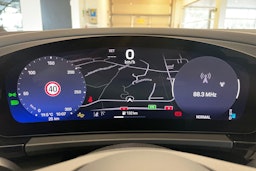 vihreä Porsche Macan 2025 kuva 16.