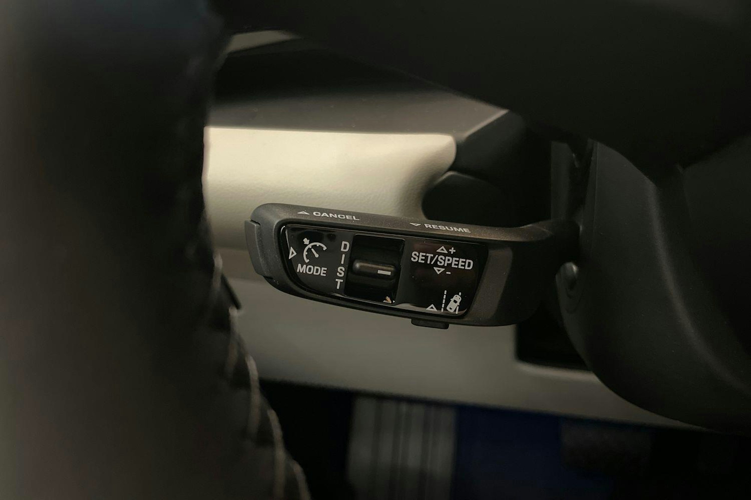 vihreä Porsche Macan 2025 kuva 17.