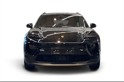 musta Porsche Macan 2025 kuva 4.