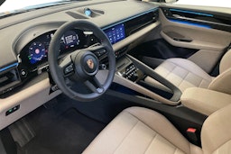 musta Porsche Macan 2025 kuva 6.