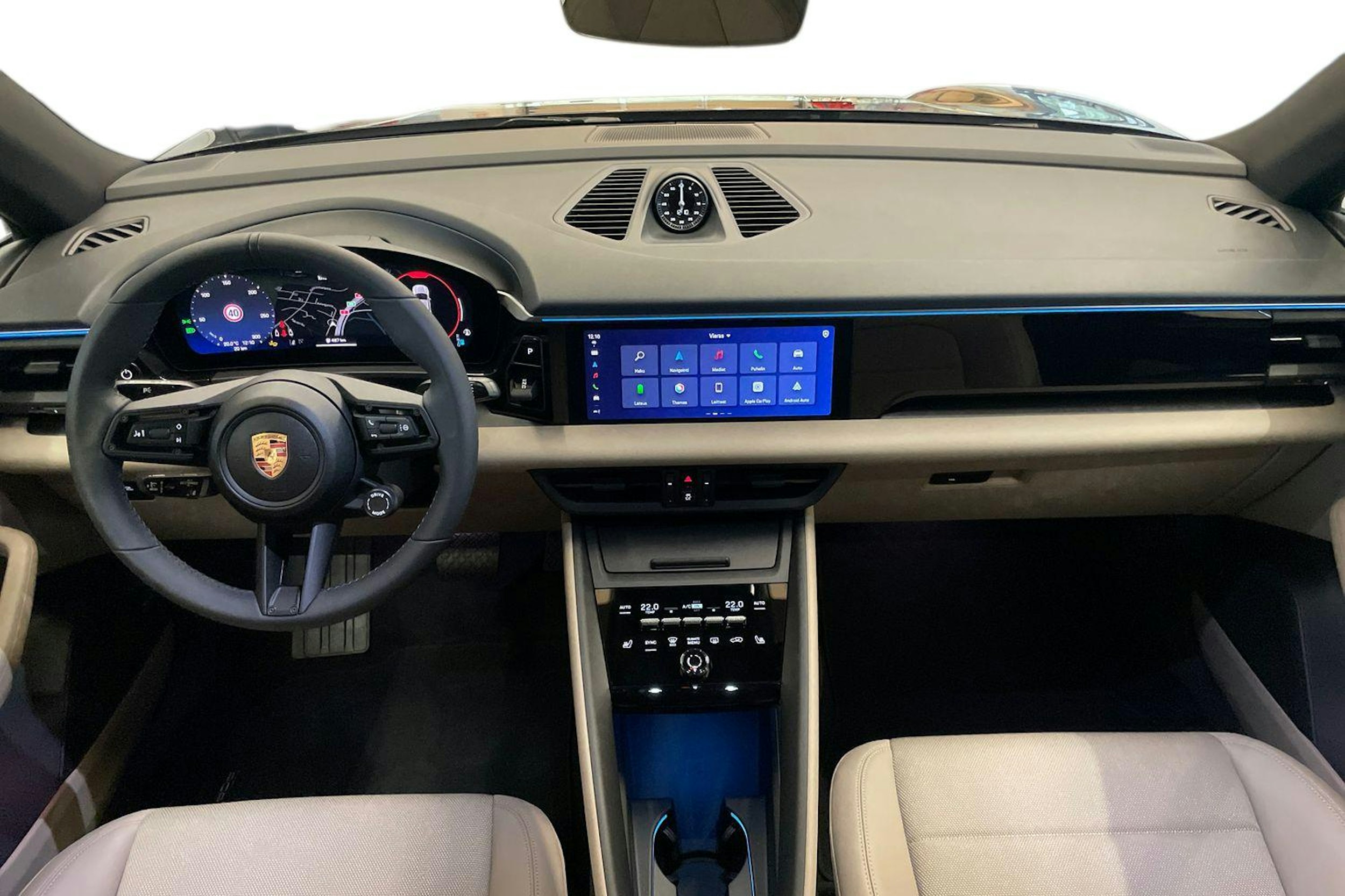 musta Porsche Macan 2025 kuva 7.