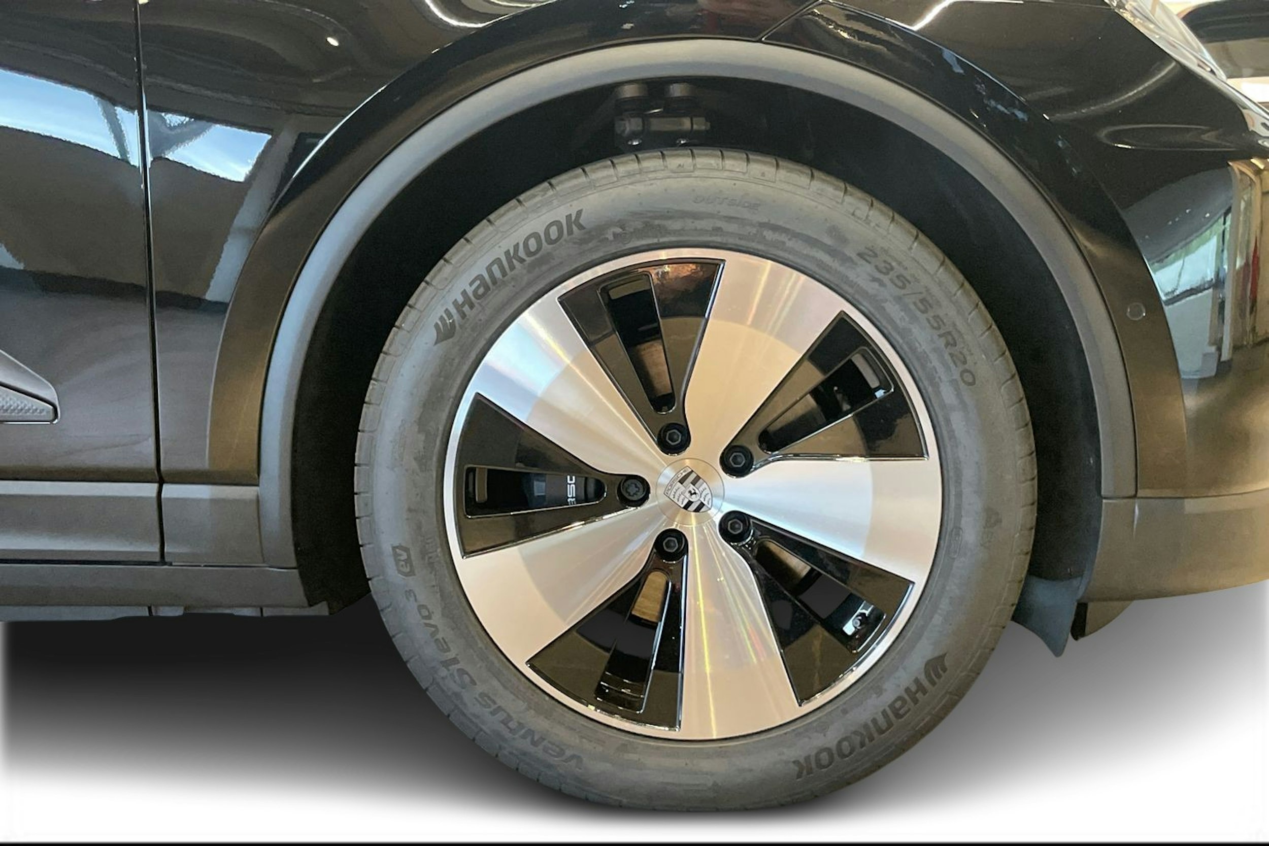 musta Porsche Macan 2025 kuva 9.