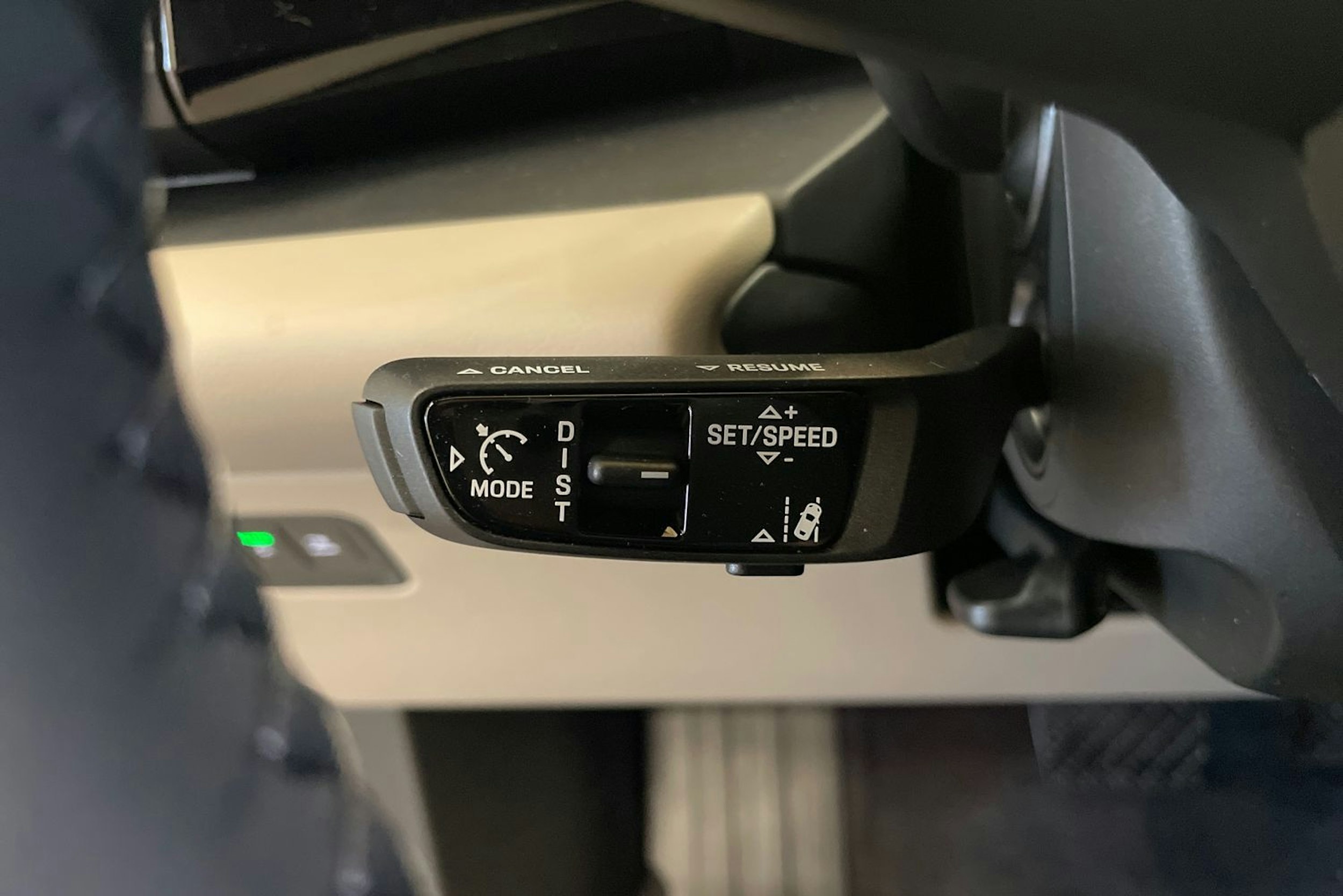 musta Porsche Macan 2025 kuva 14.