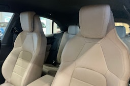 musta Porsche Macan 2025 kuva 18.