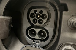 musta Porsche Macan 2025 kuva 20.