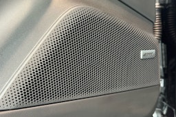 musta Porsche Macan 2025 kuva 14.