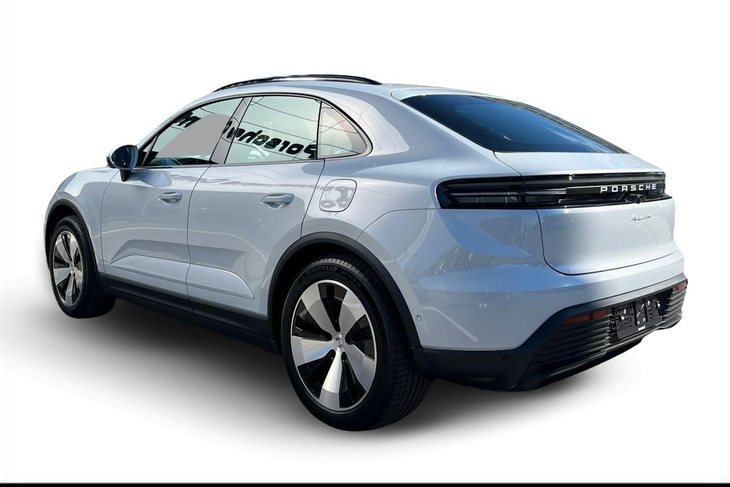 harmaa Porsche Macan 2025 kuva 2.