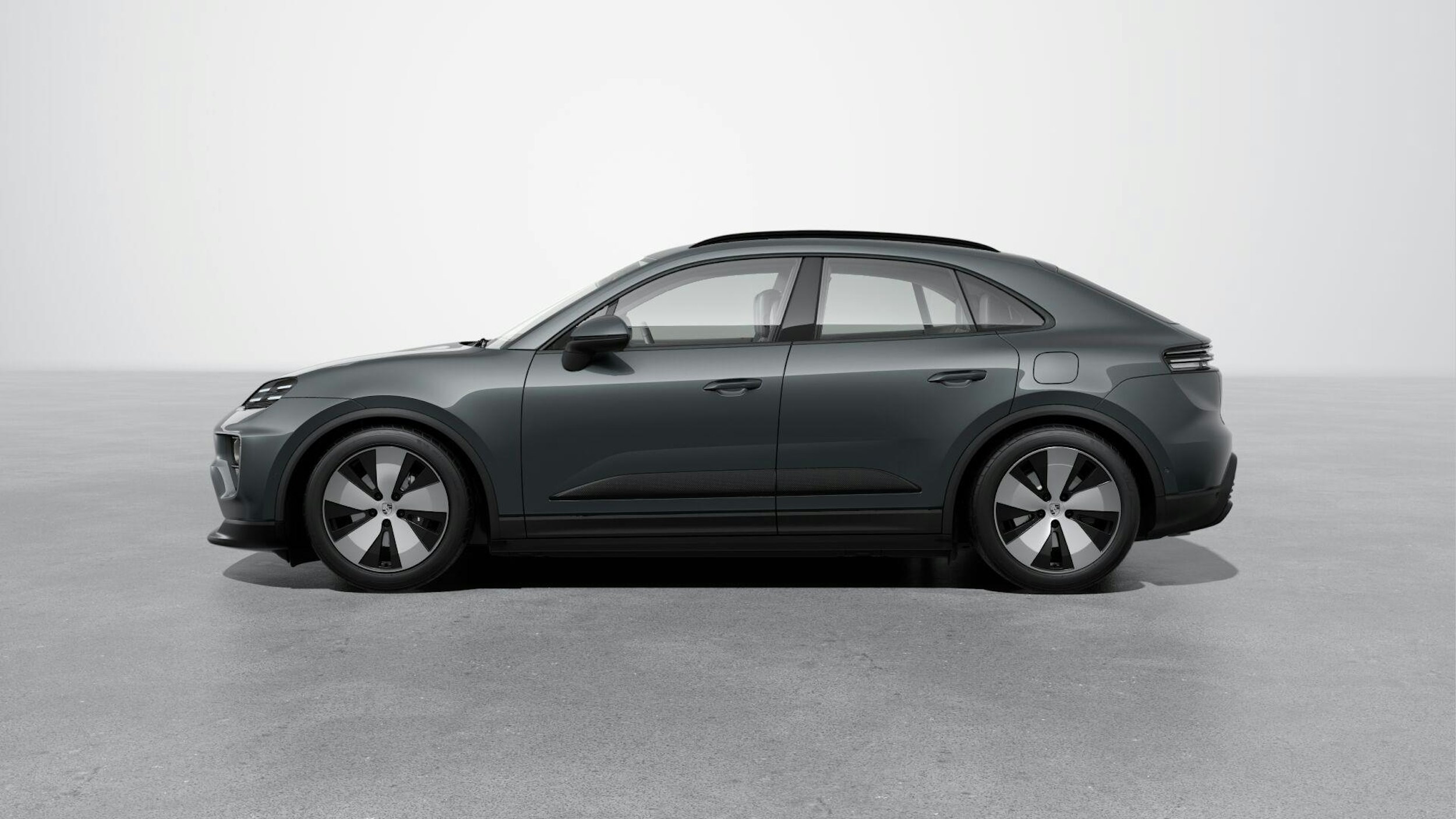 harmaa Porsche Macan 2025 kuva 2.