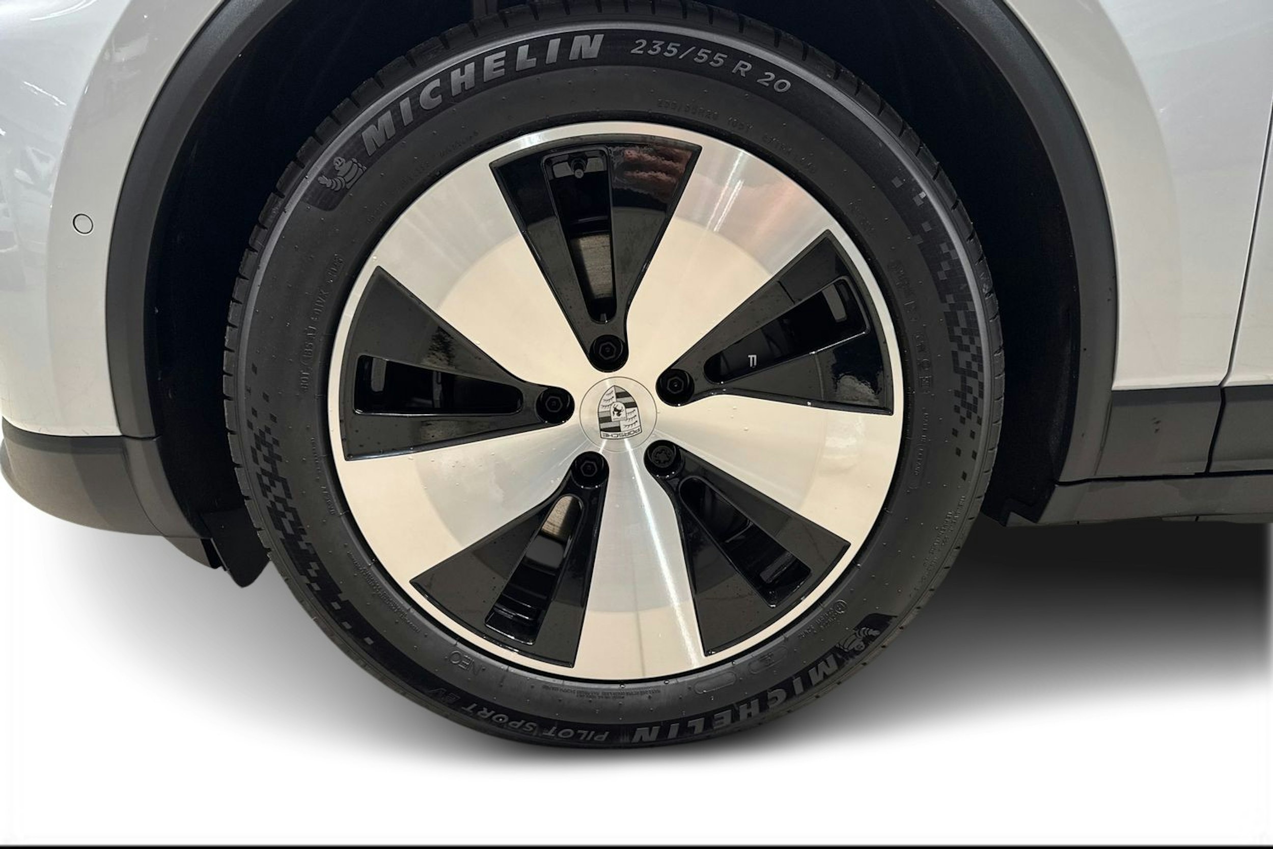 harmaa Porsche Macan 2025 kuva 9.