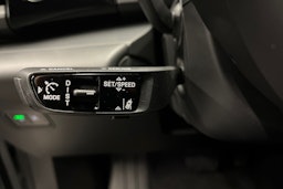 harmaa Porsche Macan 2025 kuva 19.