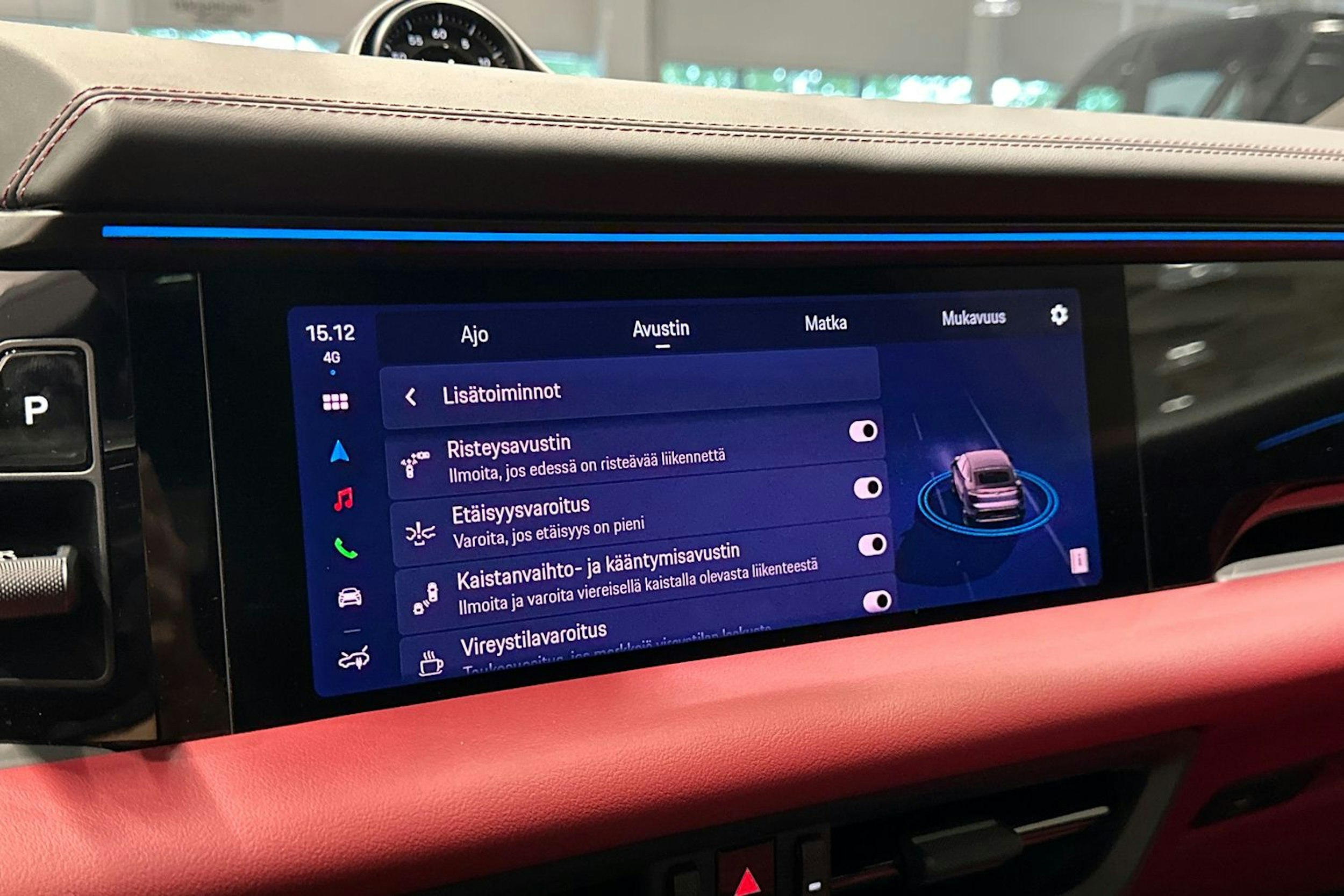 harmaa Porsche Macan 2025 kuva 25.