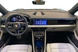musta Porsche Macan 2025 kuva 7.