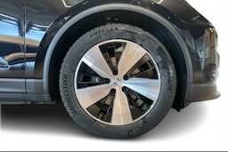 musta Porsche Macan 2025 kuva 9.