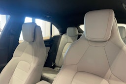 musta Porsche Macan 2025 kuva 12.