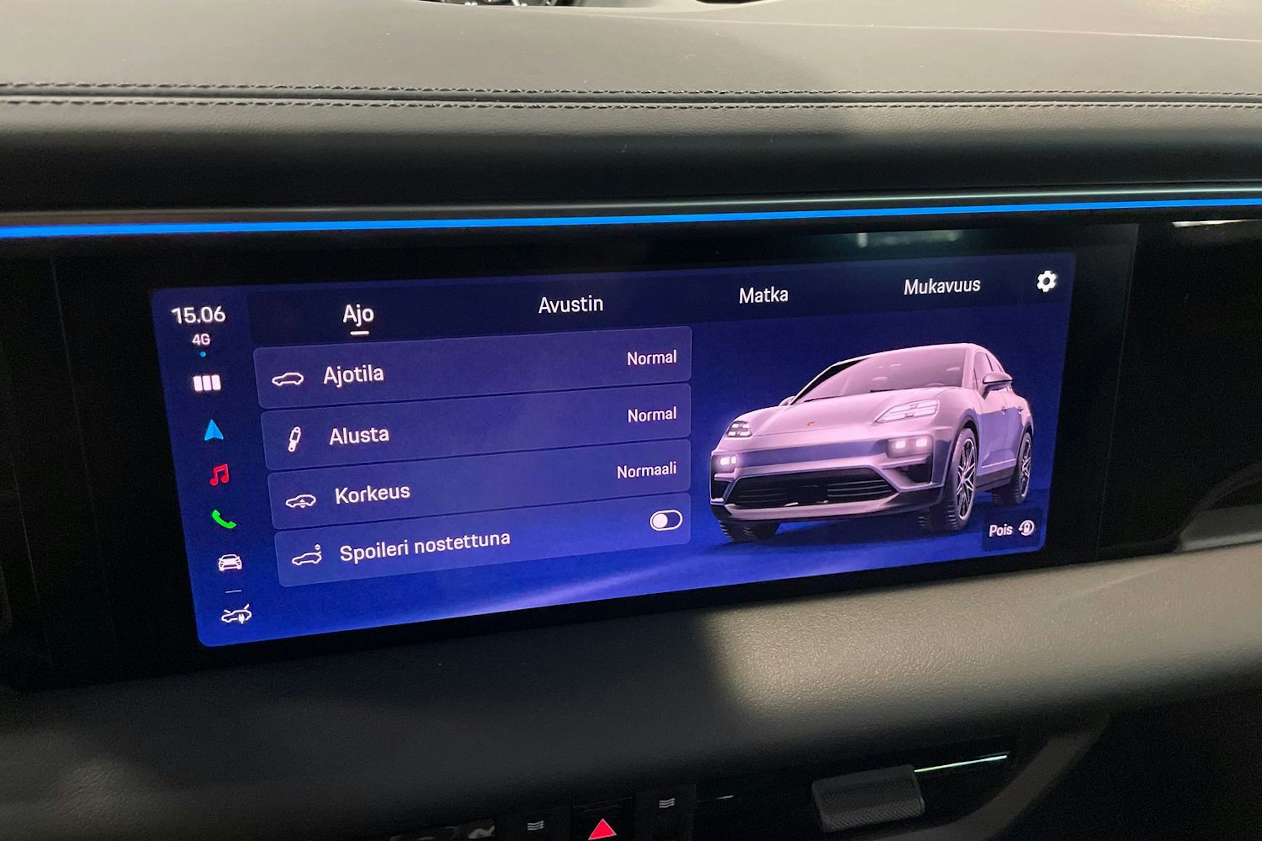 vihreä Porsche Macan 2025 kuva 14.