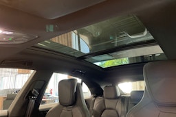 vihreä Porsche Macan 2025 kuva 19.