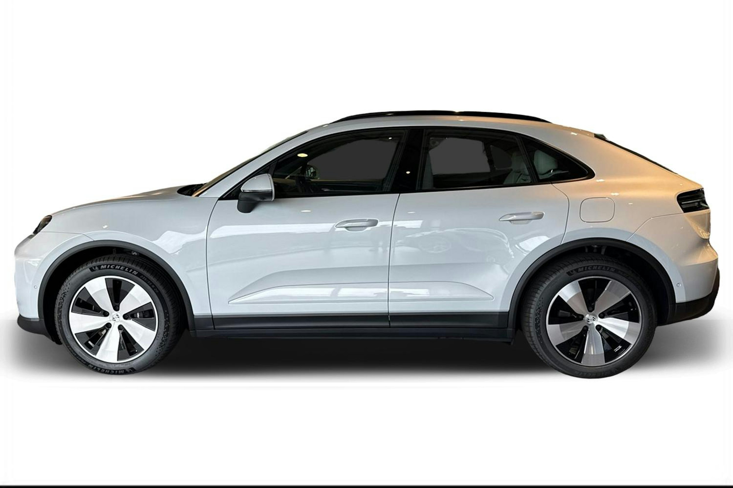 harmaa Porsche Macan 2025 kuva 5.