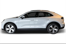 harmaa Porsche Macan 2025 kuva 5.