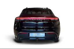 musta Porsche Macan 2025 kuva 3.