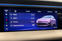 musta Porsche Macan 2025 kuva 19.
