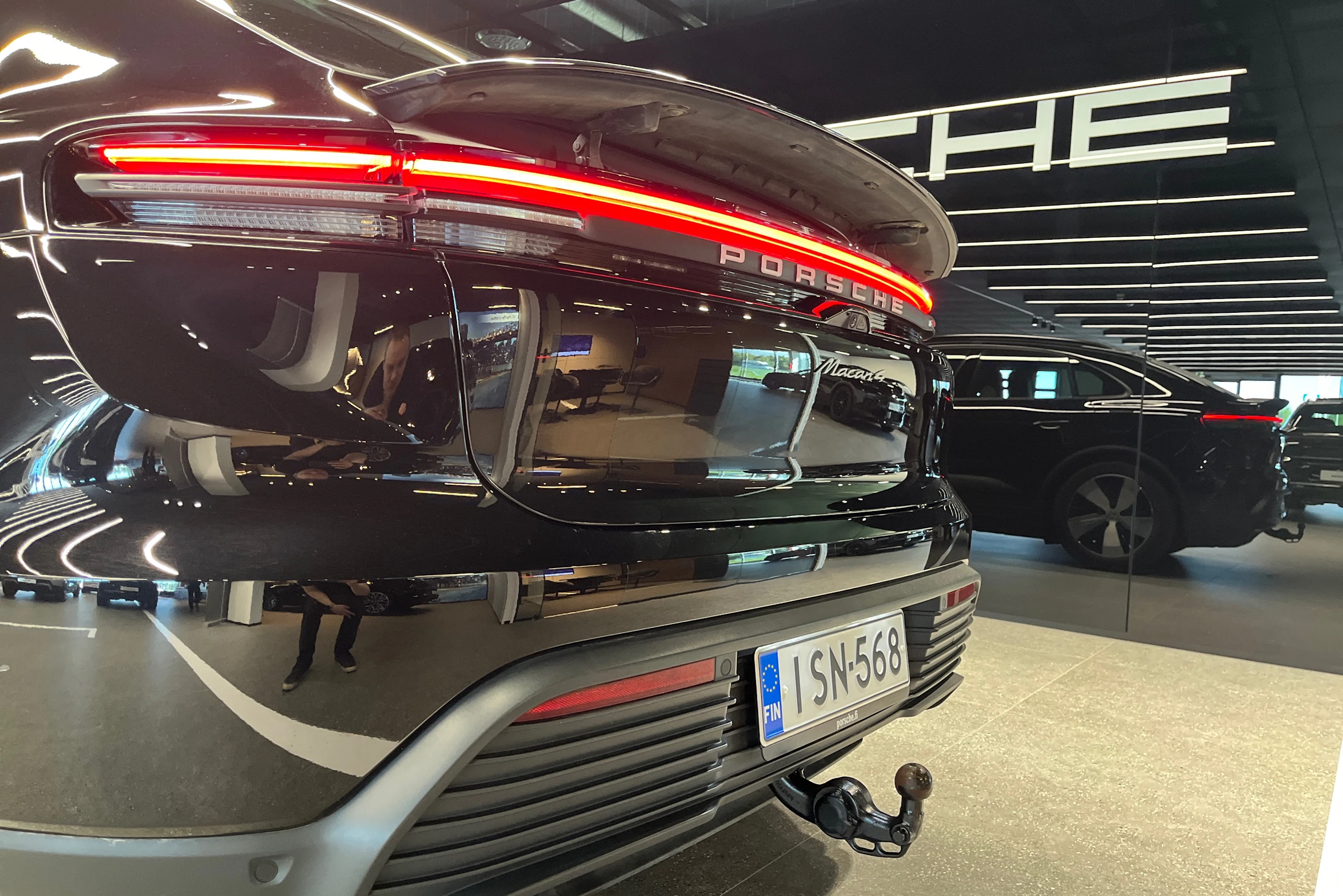 musta Porsche Macan 2025 kuva 30.
