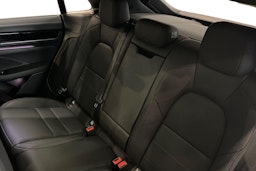 musta Porsche Macan 2025 kuva 8.