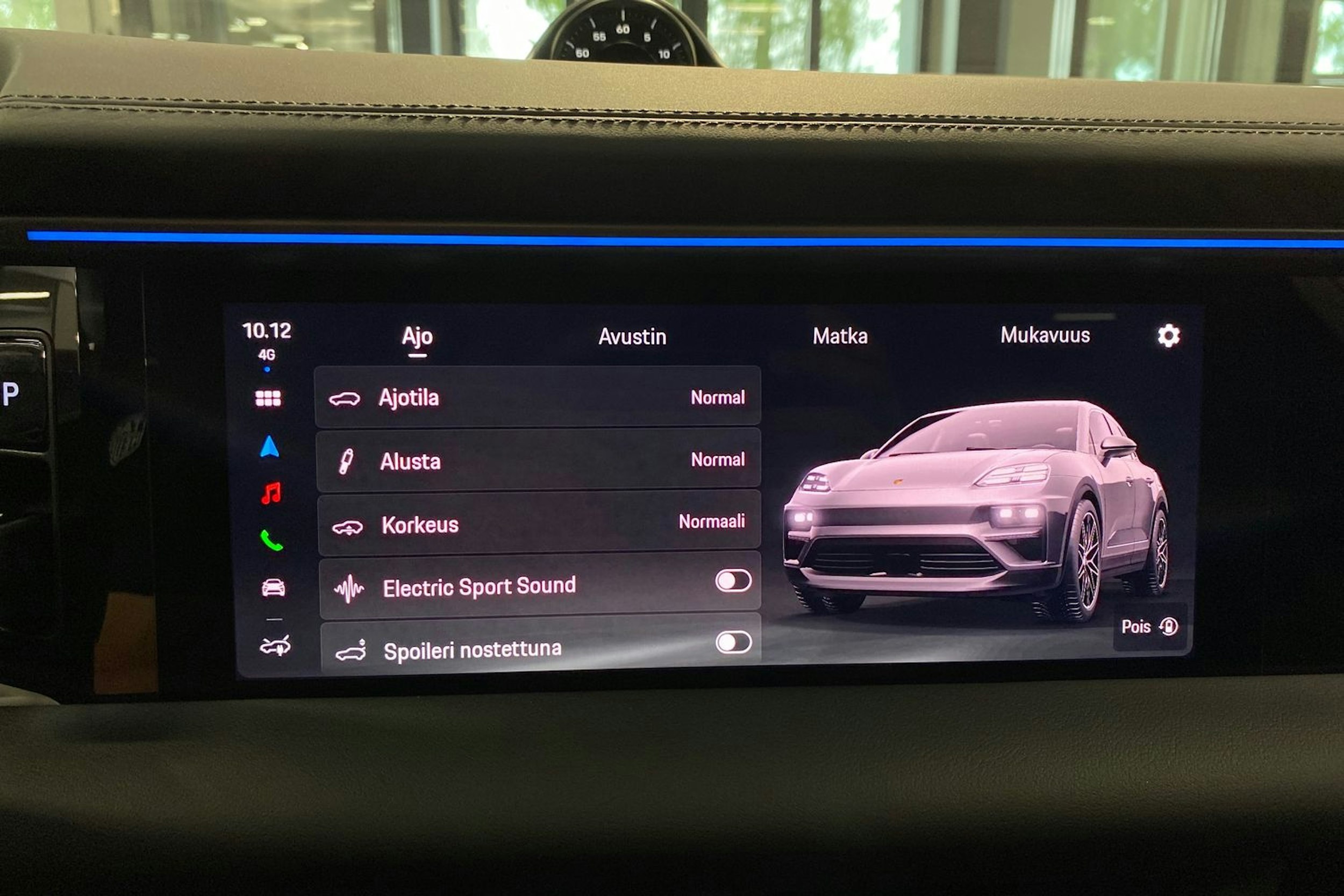 musta Porsche Macan 2025 kuva 12.