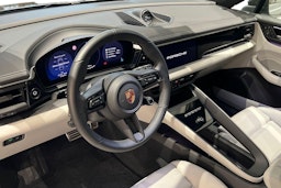 vihreä Porsche Macan 2025 kuva 6.